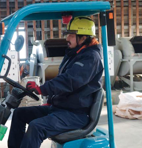 ユニロットで働く従業員の仕事風景その4