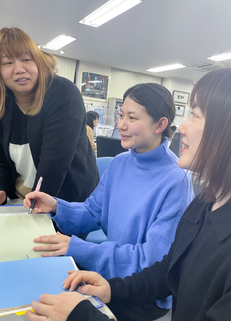 ユニロットで働く従業員の仕事風景その5