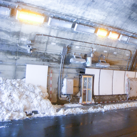 トンネル坑口部・内部非常施設周辺の融雪装置設置イメージ