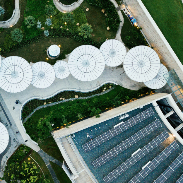 系統用蓄電池を設置した愛用高発電所